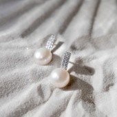 Cercei argint cu perle naturale albe si cristale cu tortita DiAmanti SK23211EL_W-G